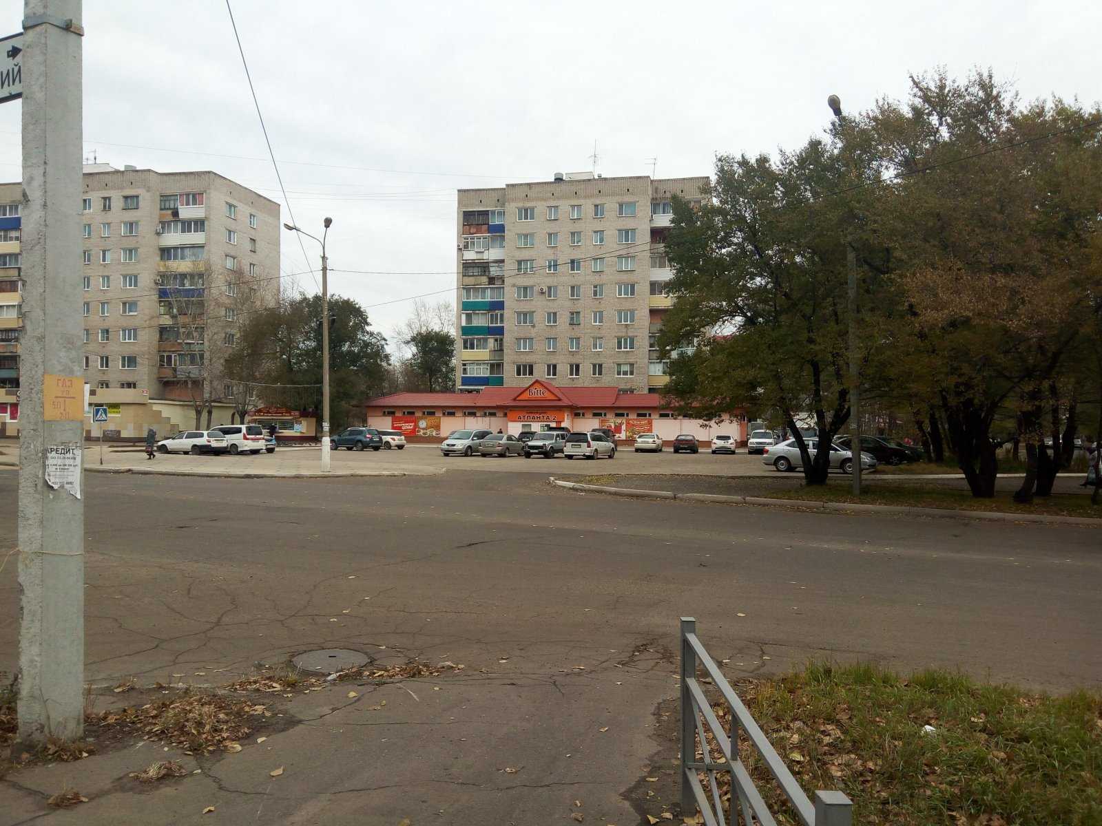 Точно октябрьский. Комсомольск на Амуре проспект Октябрьский. Октябрьский 32 Комсомольск на Амуре. Октябрьский проспект 32. Проспект Октябрьский 32 Комсомольск-на-Амуре.